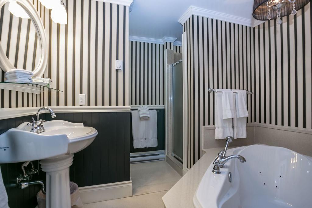 George House Heritage Bed And Breakfast Dildo Екстериор снимка